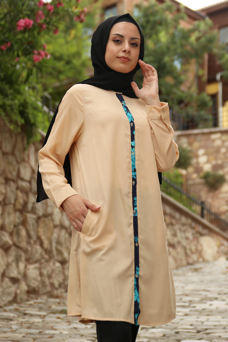 CREAM COLOR TUNIC CREAM COLOR TUNIC